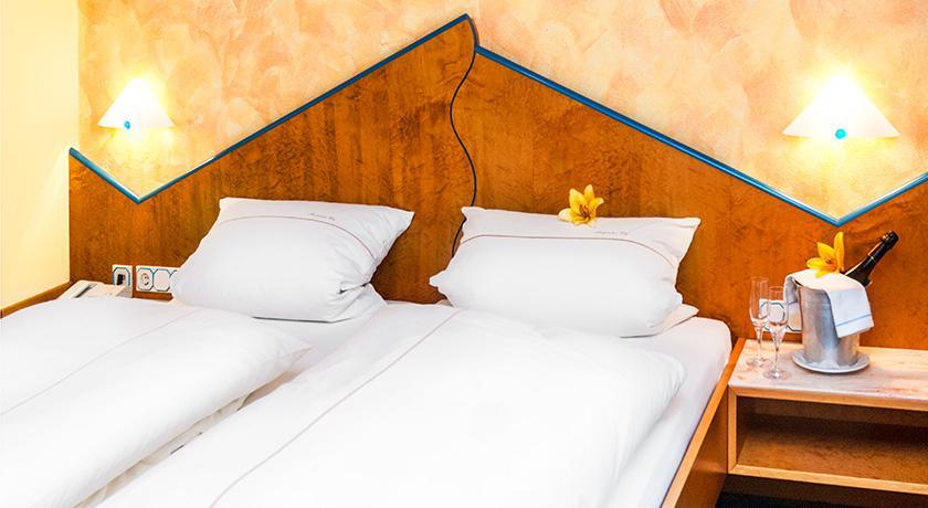 Landhotel Mappacher Hof Bruck in der Oberpfalz Chambre photo